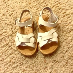 Like new toddler sandals (size 5)